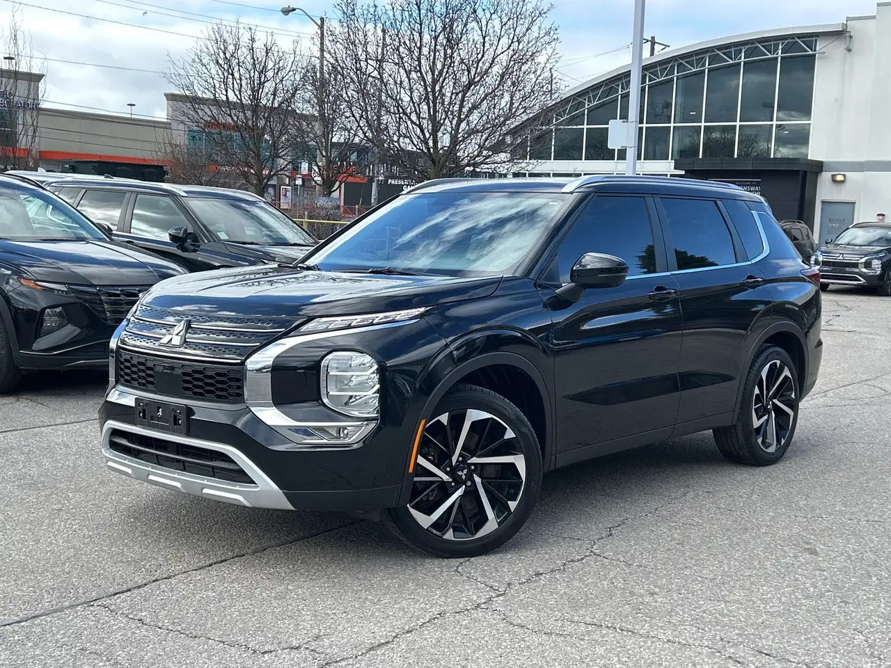 Mitsubishi Outlander снимка Mitsubishi Outlander