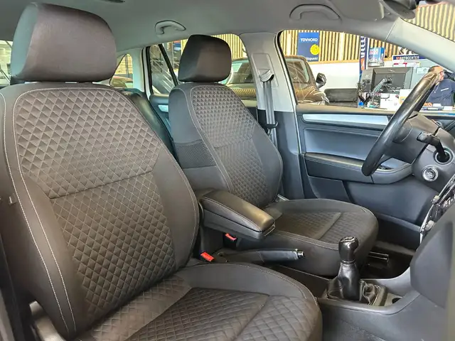 Skoda Rapid view 9