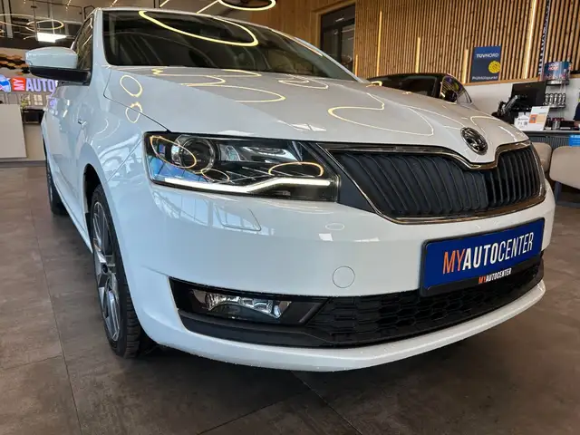 Skoda Rapid view 3