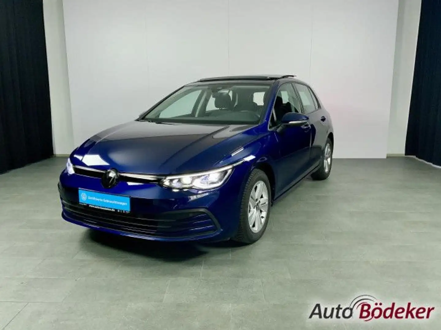 Volkswagen Golf 1.5 eTSI DSG Life Garantie b. 27.2.29 / Navi Blau - 2