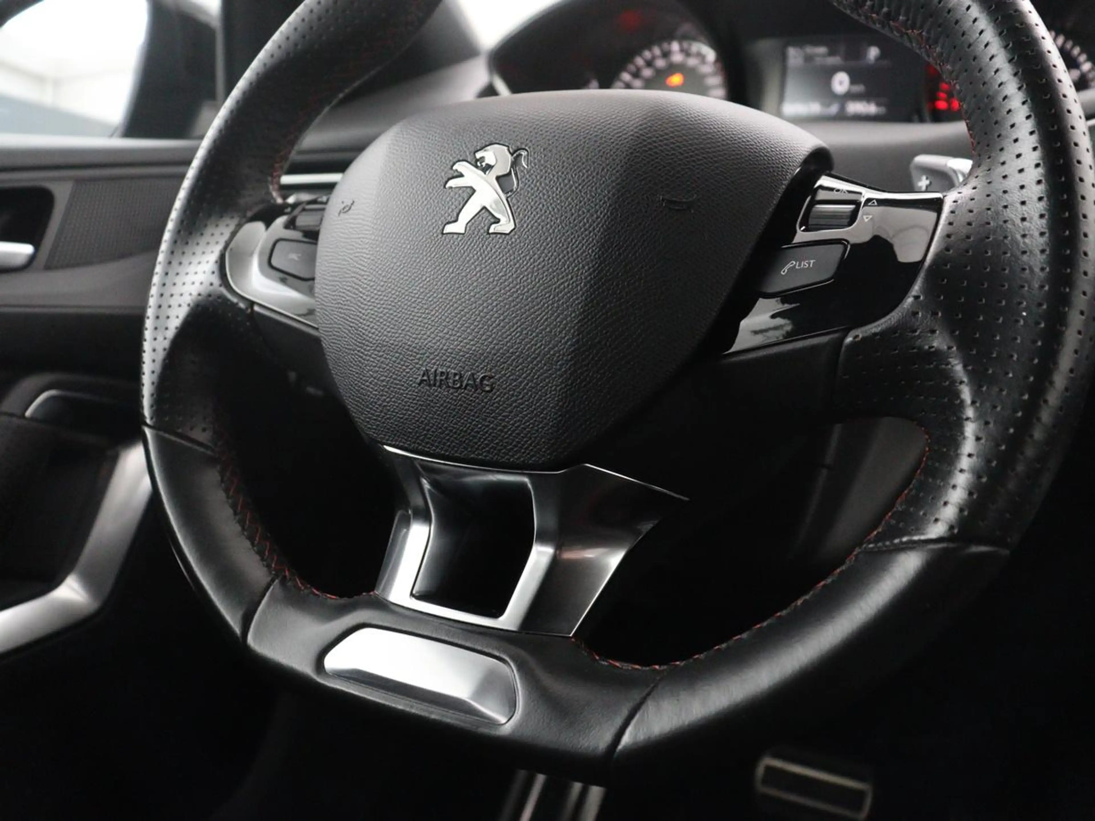 Peugeot 308 SW 1.2 PureTech GT-line | Half leder | Cruise cont — photo 8