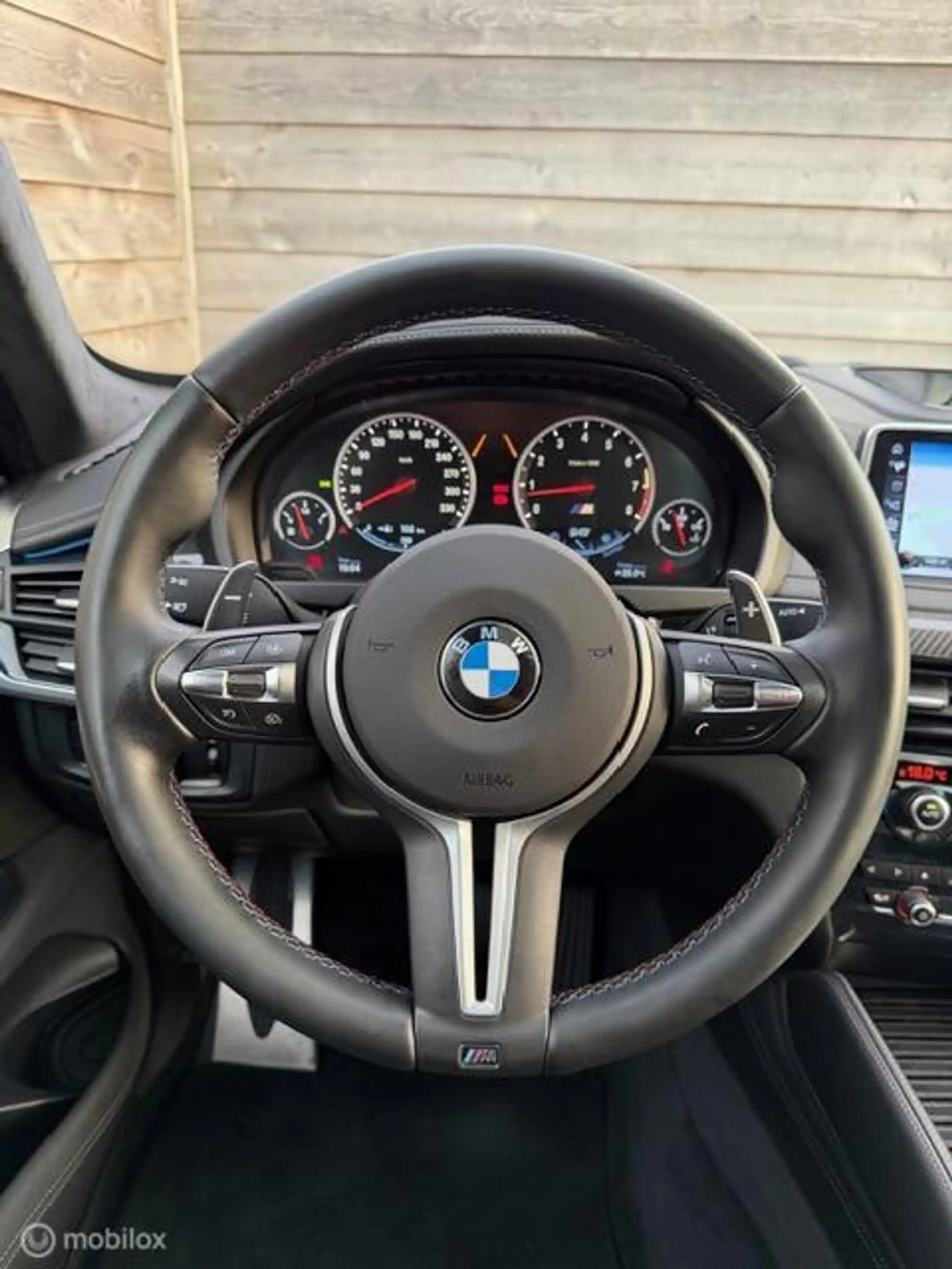 BMW X6 M 4.4 V8 575PK Pano-Head.up-Trekhaak-Memory-B&O — photo 23