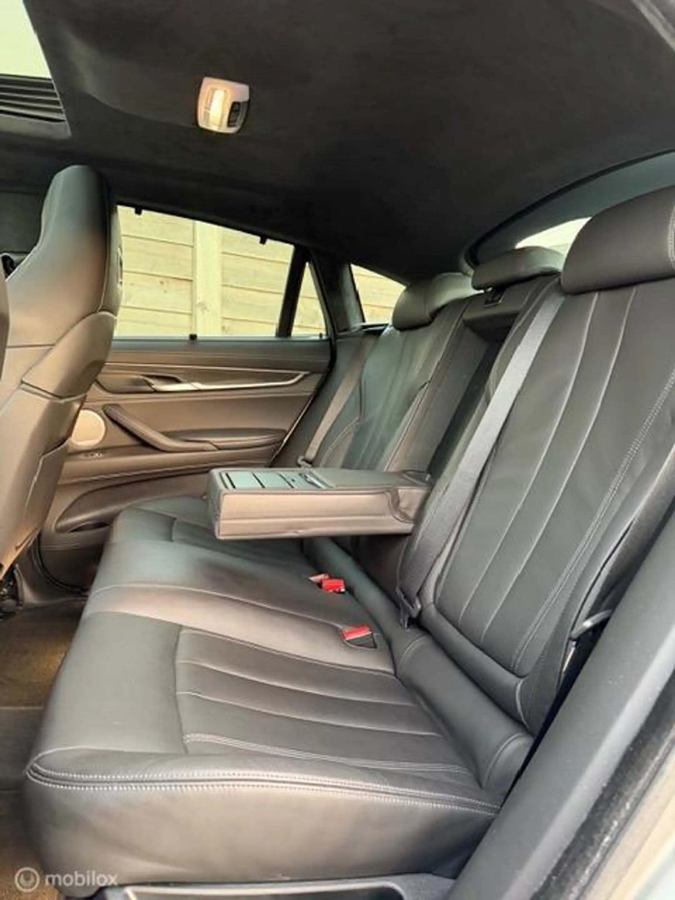 BMW X6 M 4.4 V8 575PK Pano-Head.up-Trekhaak-Memory-B&O — photo 8