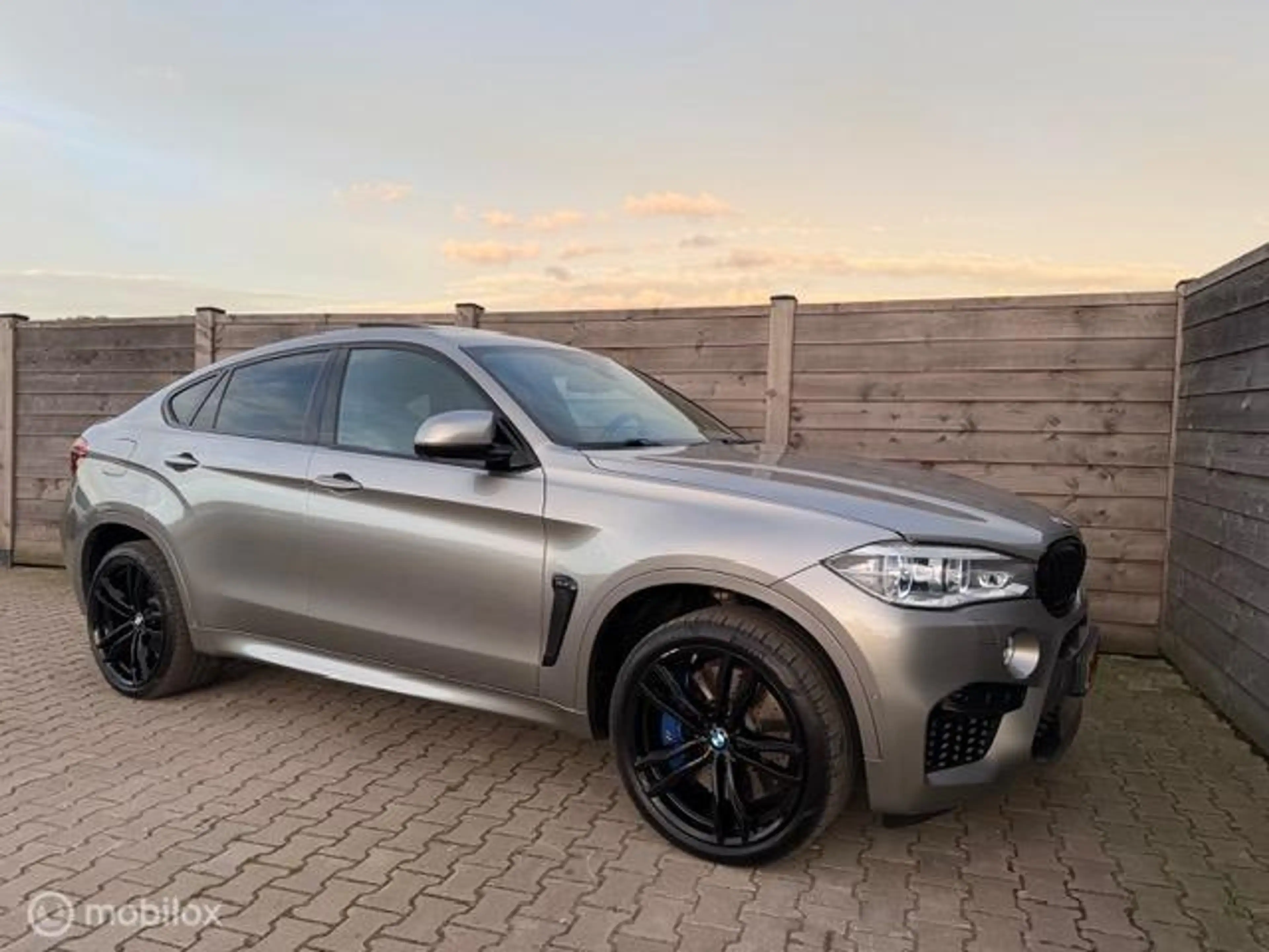 BMW X6 M 4.4 V8 575PK Pano-Head.up-Trekhaak-Memory-B&O — photo 14