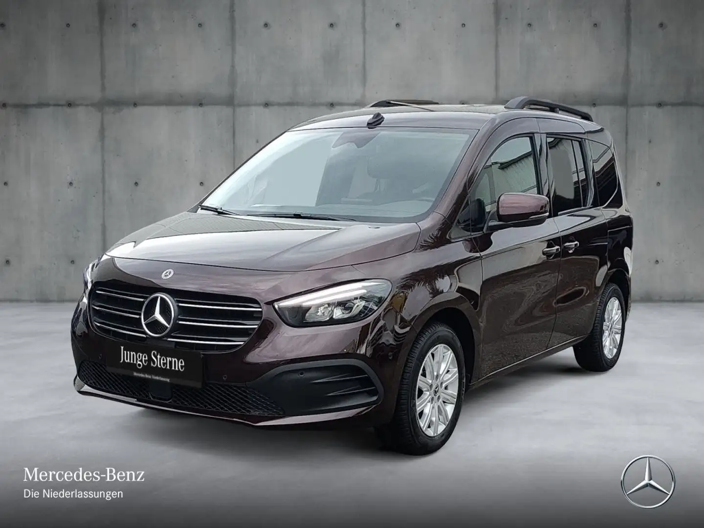 Mercedes-Benz T-Class T 180 d Klimaautom+AHK+Navi+MBUX+ParkP+PTS+Kamera Rot - 2