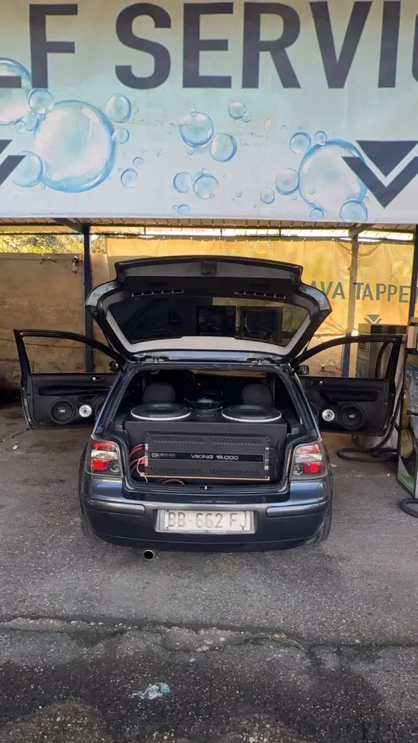 Volkswagen Golf 3p 1.9 tdi Highline 110cv - 1