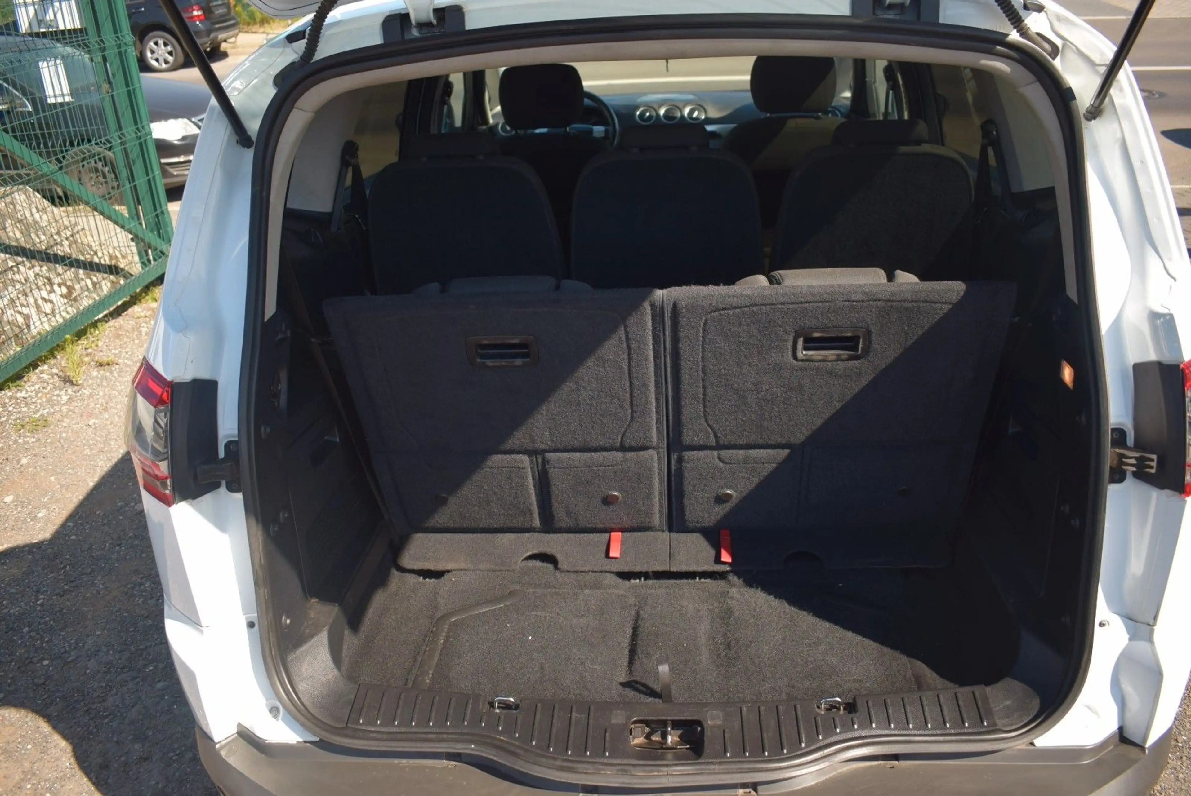 Ford S-Max S-MAX Titanium — photo 9