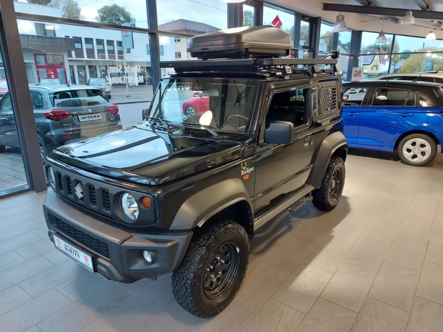 Suzuki Jimny Comfort Allgrip Standheizung Fahrwerk Höher 1. Han Schwarz - 2