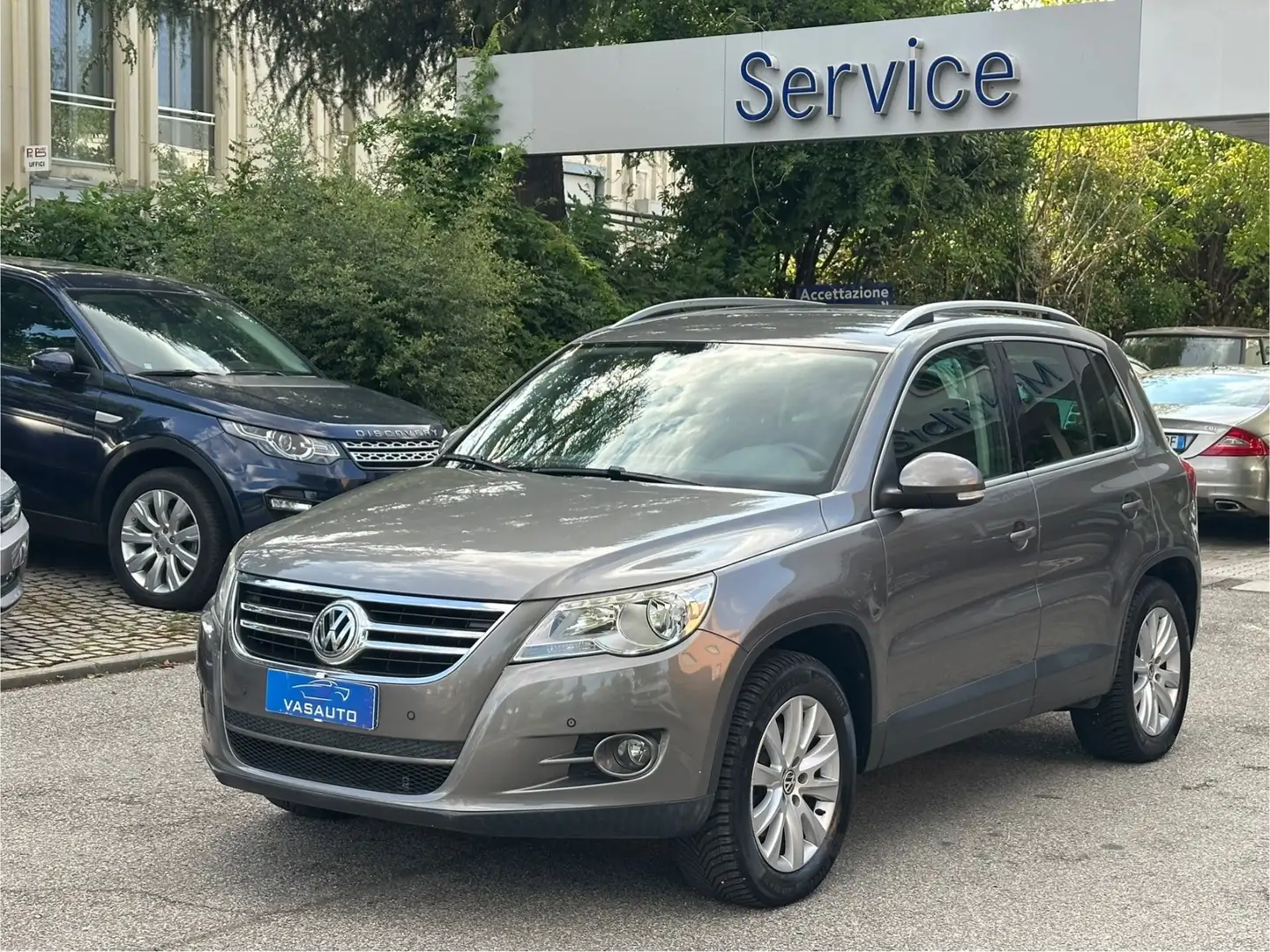 Volkswagen Tiguan Tiguan 1.4 TSI Sport & Style 4motion GPL Grau - 2