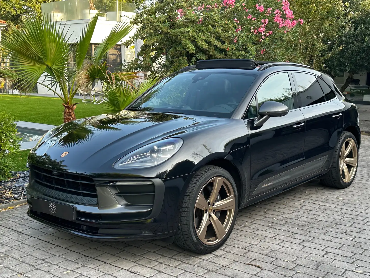 Porsche Macan Macan T 2.0 Turbo PDK Zwart - 1
