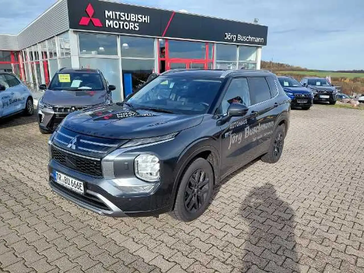 Mitsubishi Outlander 2.4L PHEV Intro Edition,LED,SHZ,4WD Grau - 1