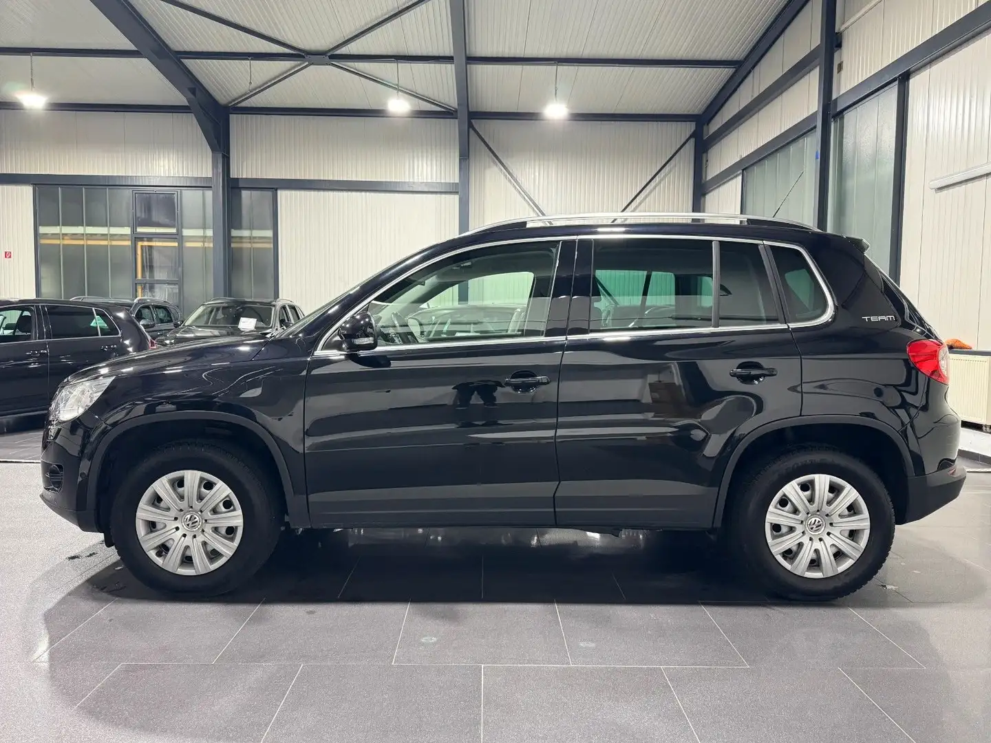 Volkswagen Tiguan Team BMT | SHZ | PARK-ASSIST | SH Schwarz - 2