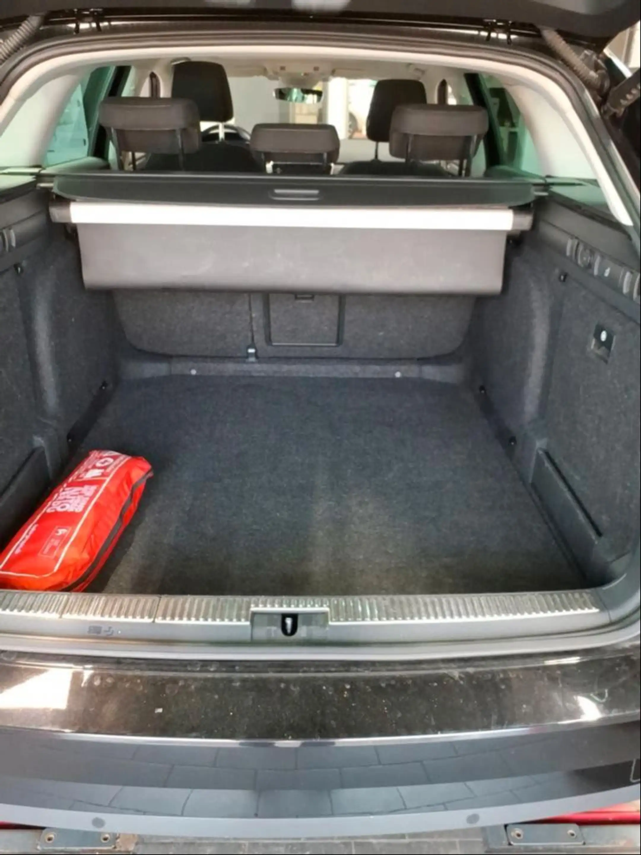 Skoda Superb Combi Style 2.0TDI DSG Navi AHK SHZ ACC — photo 7