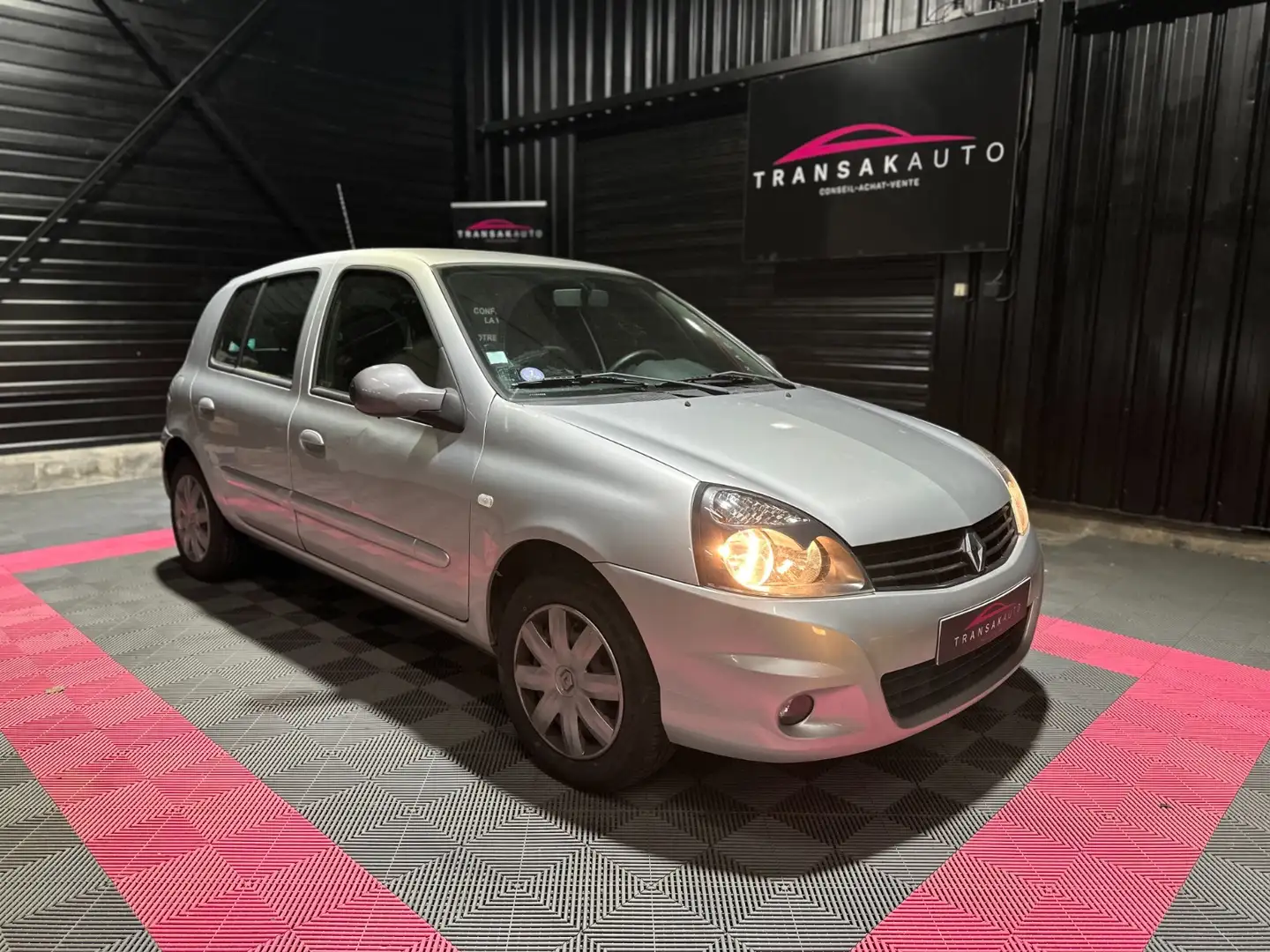 Renault Clio Clio 1.2 16V 75 eco2 ByeBye Pack Clim Euro 5 Gris - 2