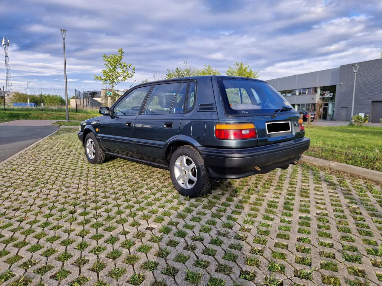 Toyota Corolla 1300 12v E9 - Prete à immatriculer - Garantie 1 an - Comme neuve, foto 3
