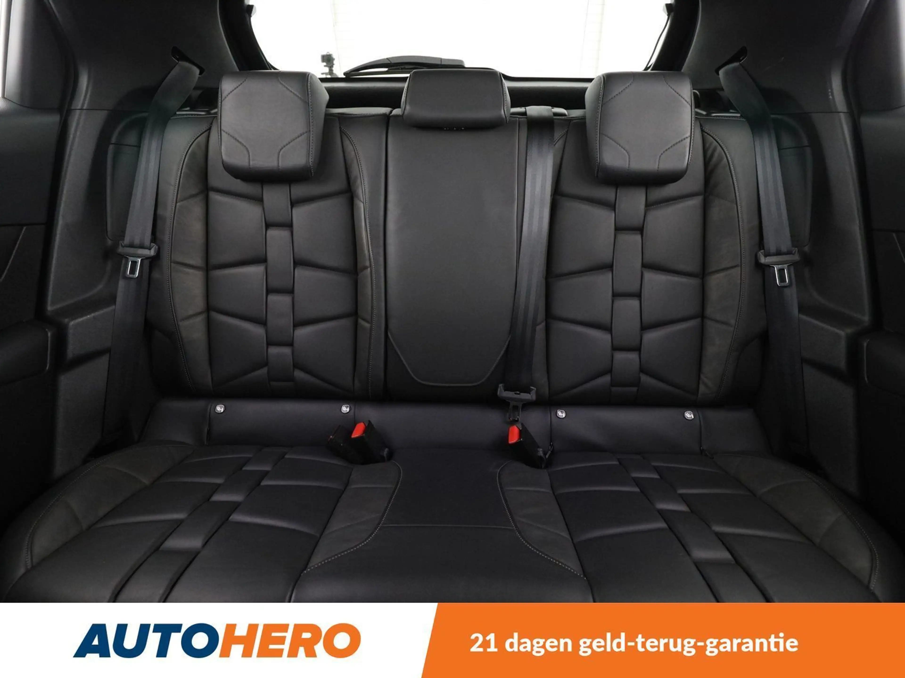 DS Automobiles DS 3 Crossback 1.2 PureTech Grand Chic — photo 15