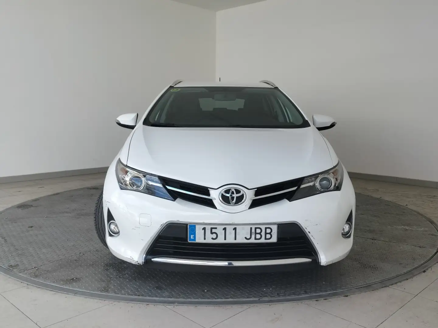 Toyota Auris Touring Sports 90D Active Alb - 2