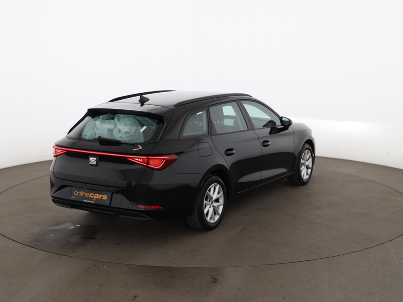 SEAT Leon Sportstourer 2.0 TDI Style Aut LED RADAR NAV — photo 3