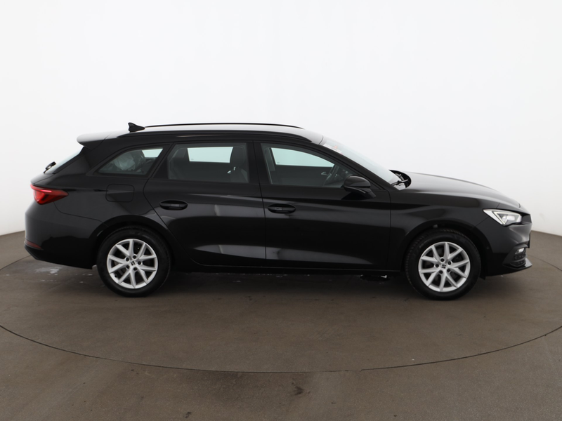 SEAT Leon Sportstourer 2.0 TDI Style Aut LED RADAR NAV — photo 4