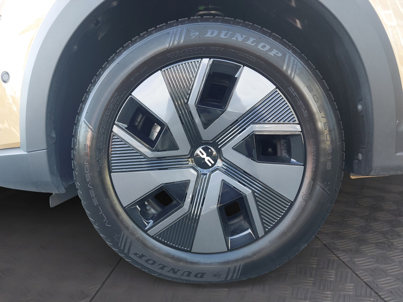 Dacia Sandero Stepway Expression TCe 90 — photo 14