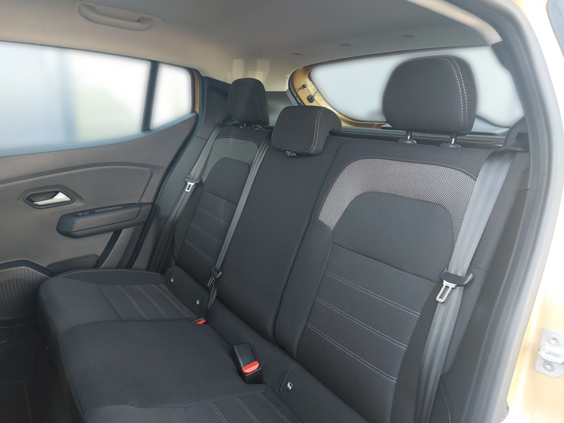 Dacia Sandero Stepway Expression TCe 90 — photo 11