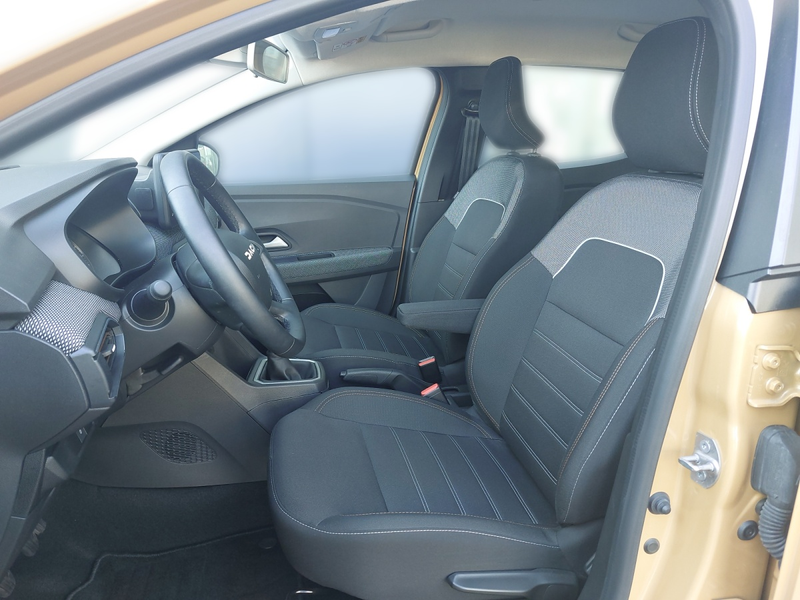 Dacia Sandero Stepway Expression TCe 90 — photo 5
