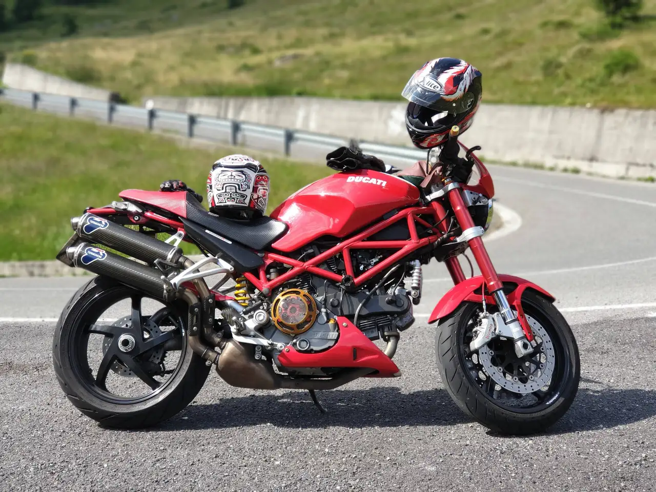Ducati Monster S2R