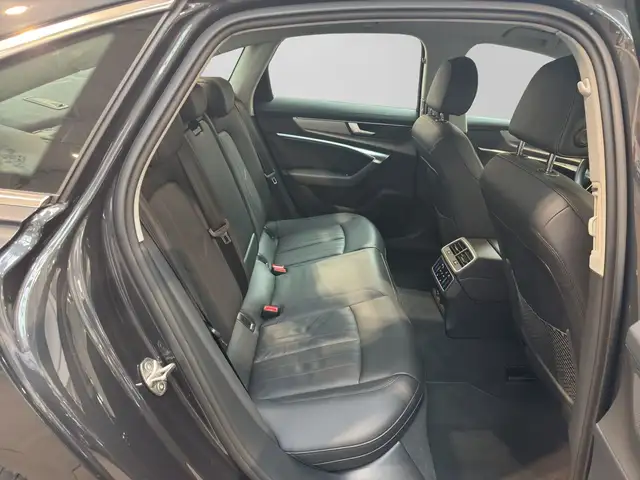 Audi A6 view 6