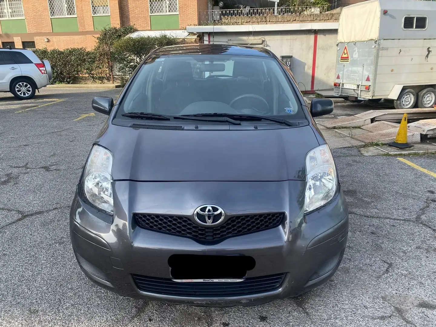 Toyota Yaris Yaris 5p 1.4 d-4d c/vsc+trc Grigio - 1