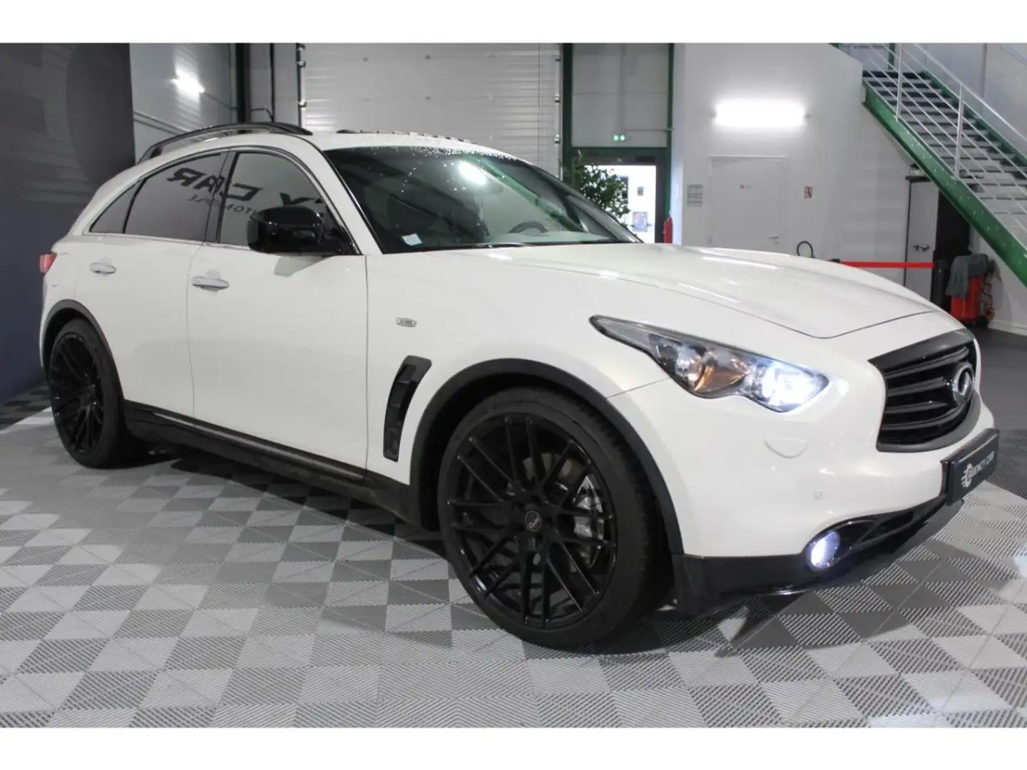 Infiniti QX70 Ultimate 3.7 V6 320CH- BVA - BOSE - Toit Ouvrant - Caméra 360 Weiß - 2