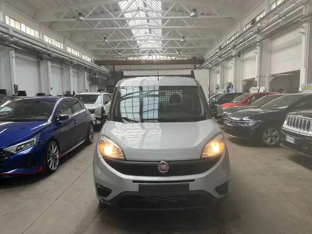 Fiat Doblo view 3