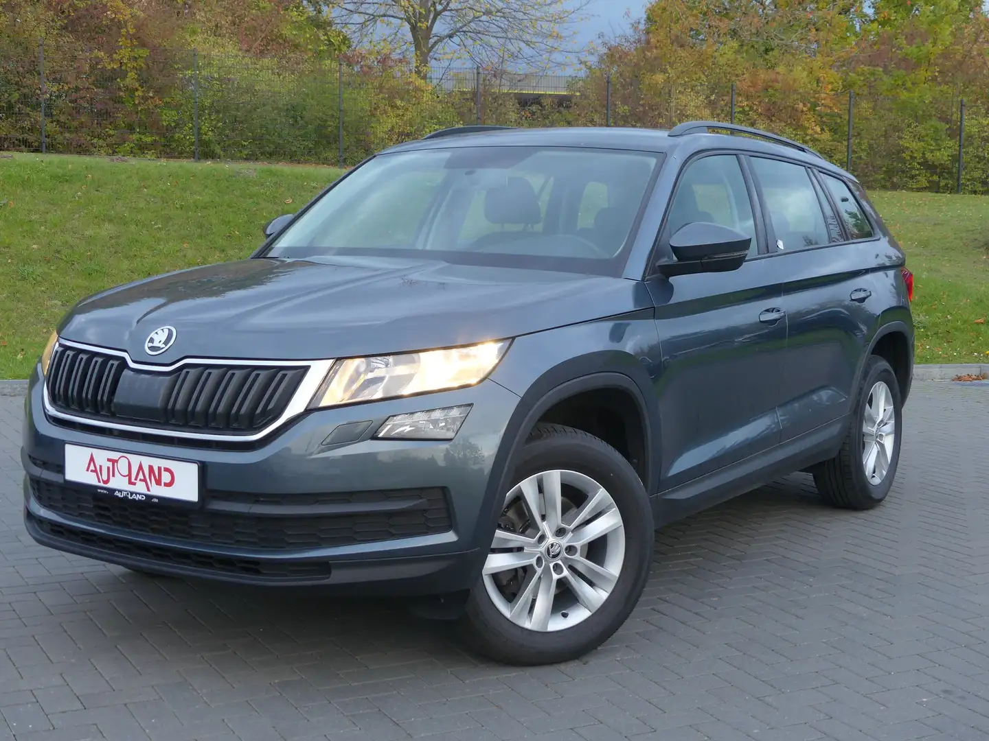 Skoda Kodiaq 1.4 16V TSI 4x4 AHK PDC Klima Tempomat Gris - 2