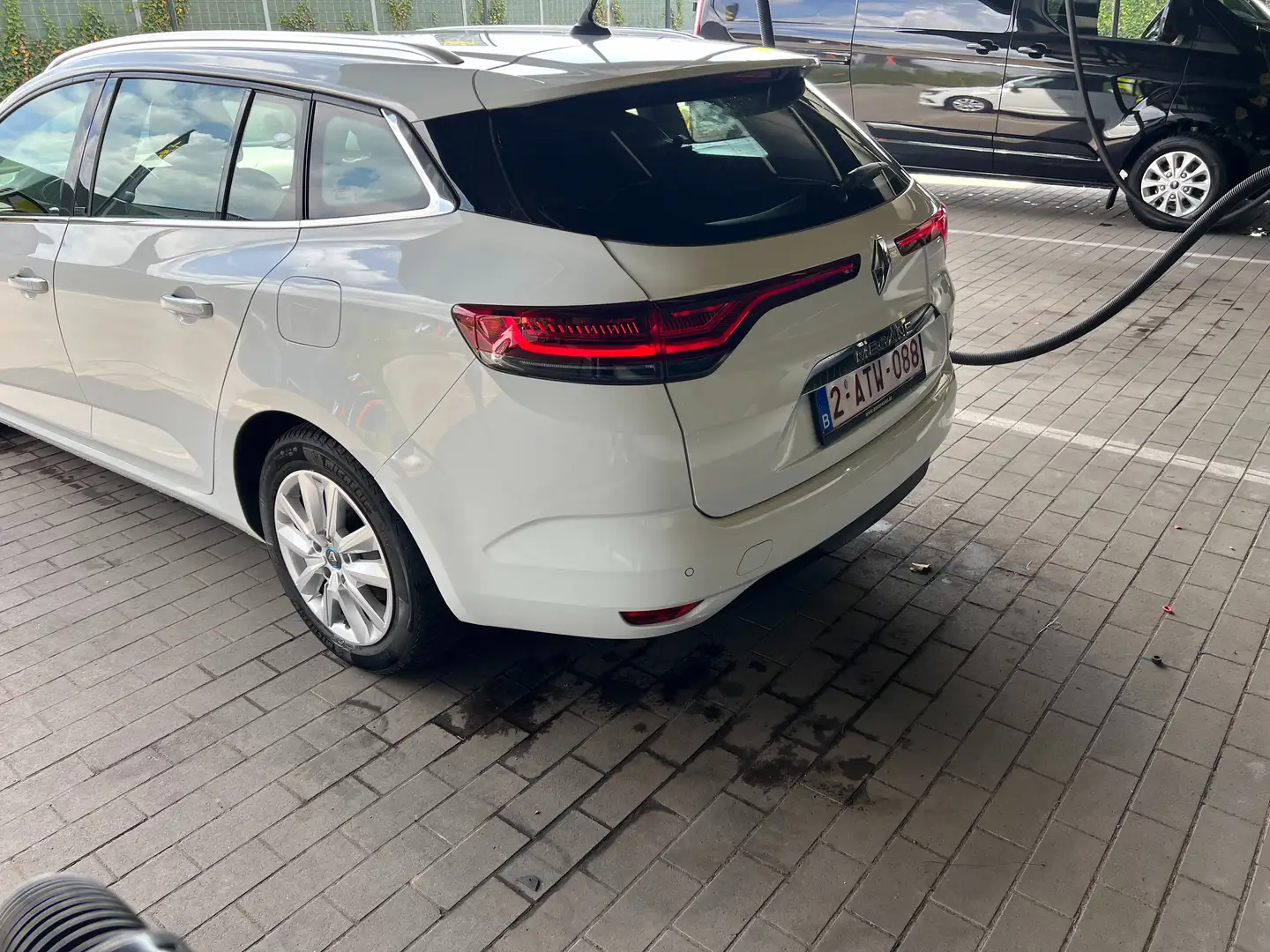 Renault Megane Megane E-TECH Plug-in 160 BUSINESS EDITION - 1