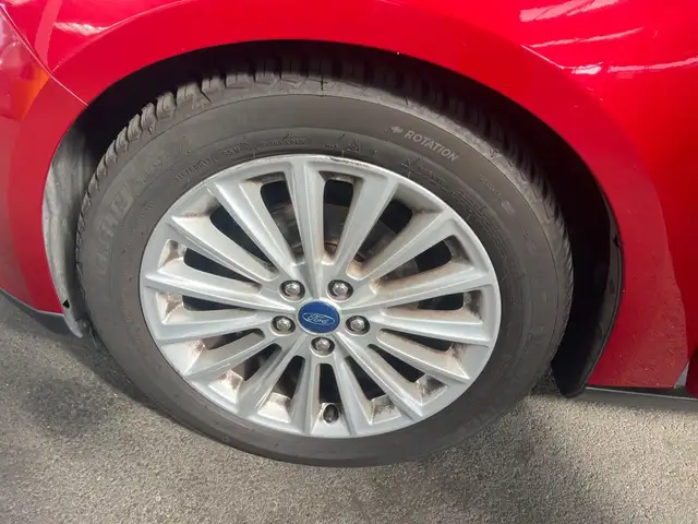 Ford Focus view 10