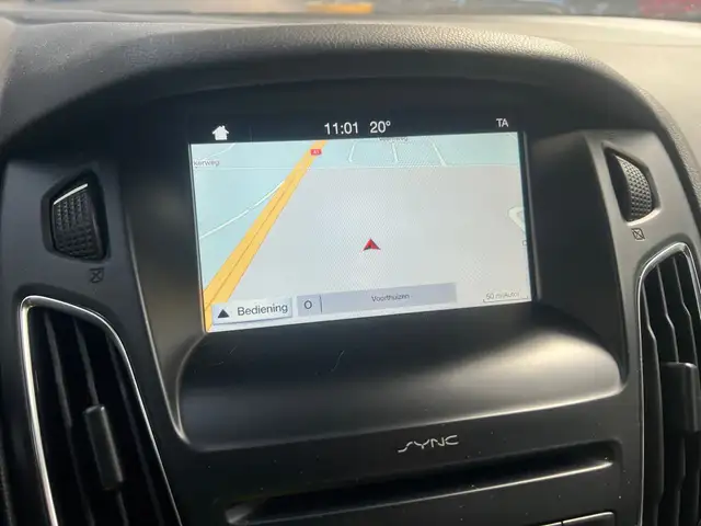 Ford Focus view 8