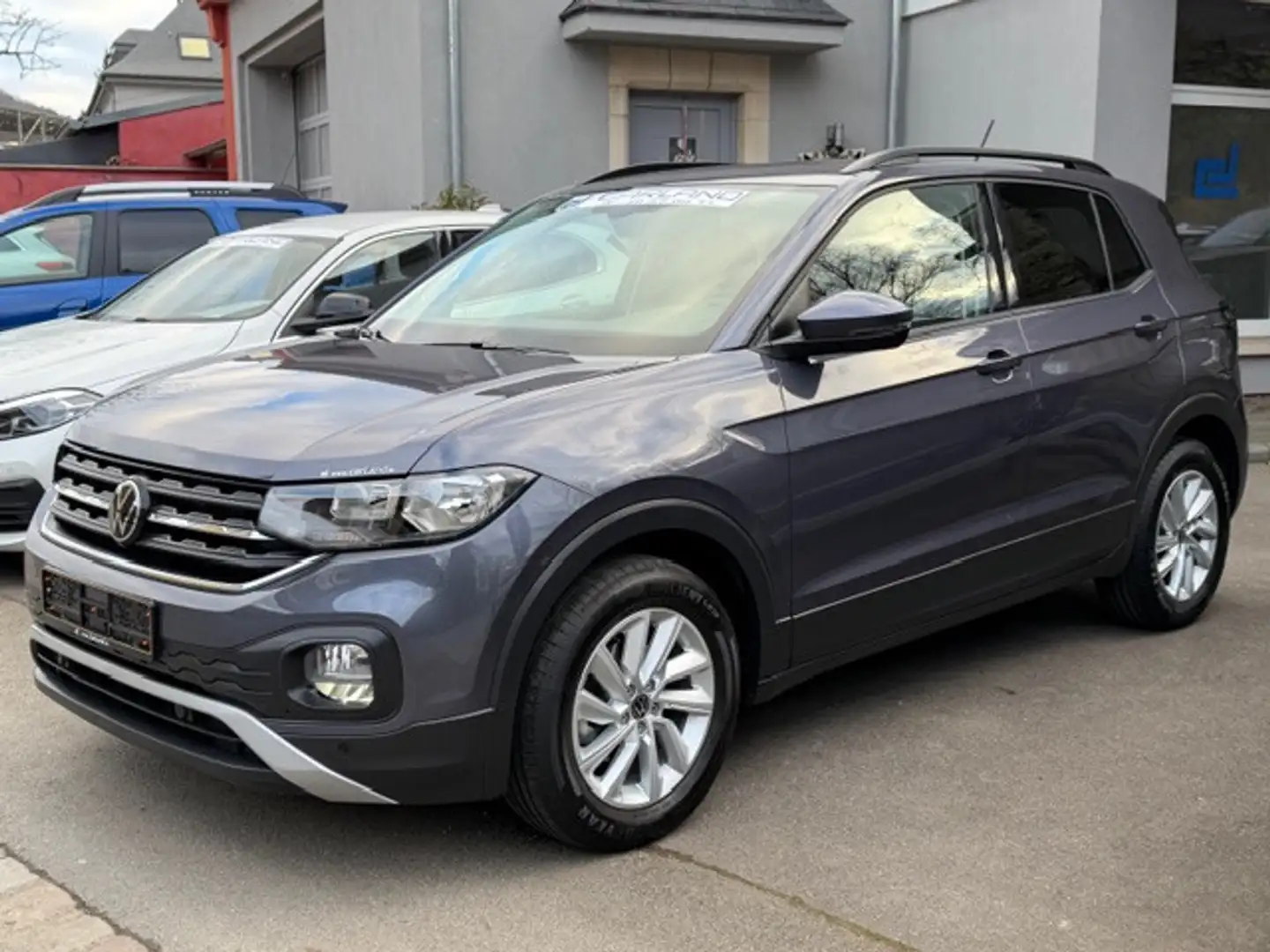 Volkswagen T-Cross 110 TSi Pack Grau - 1