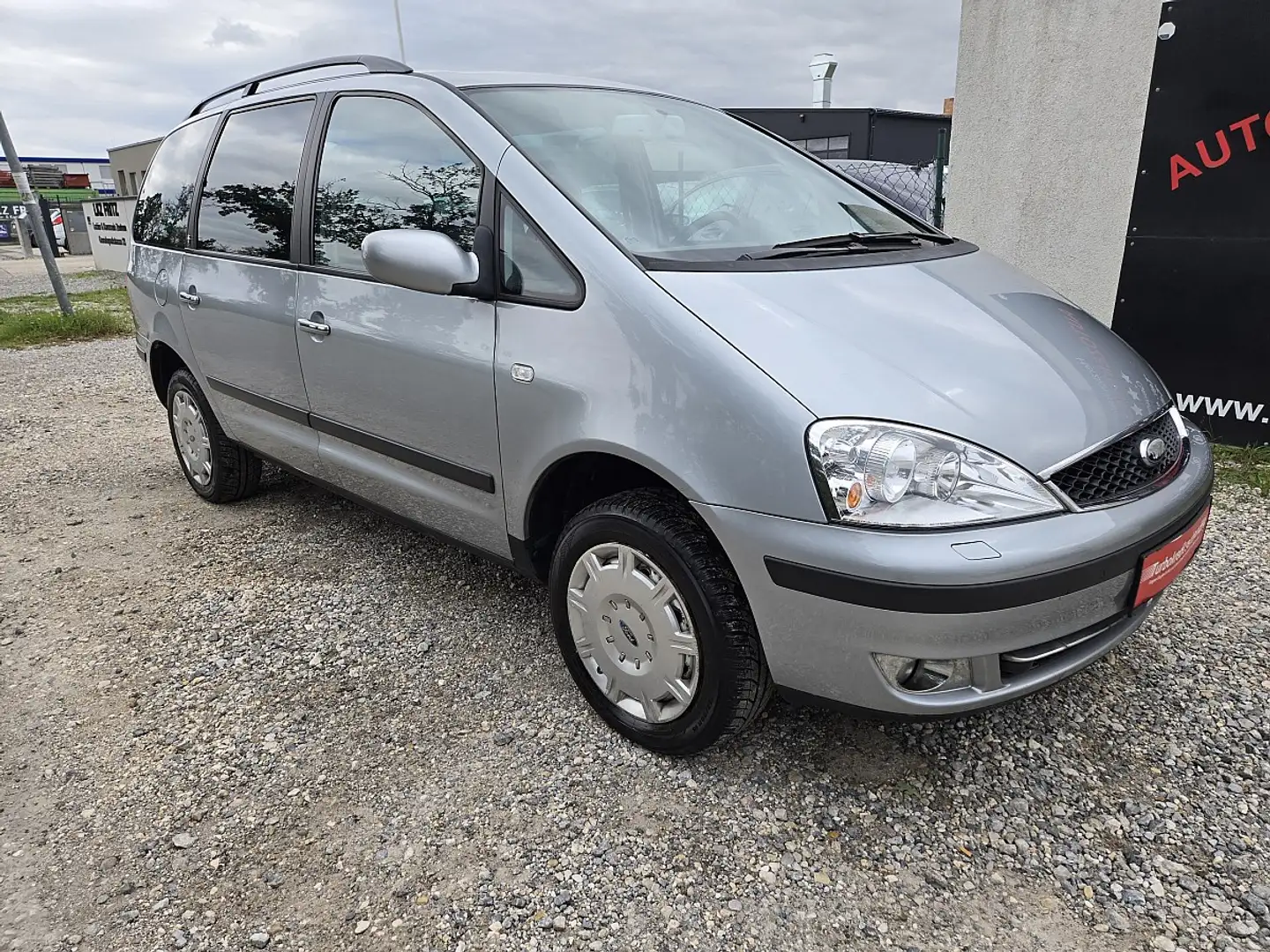 Ford Galaxy Ghia 1,9 PD TD Silber - 1