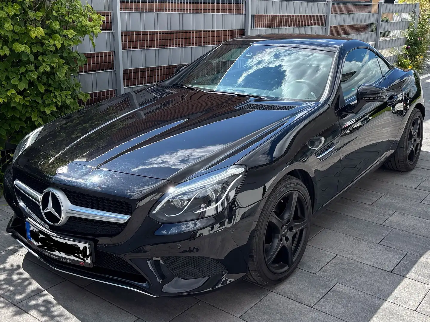 Mercedes-Benz SLK 300 SLK-Klasse 9G-TRONIC Fekete - 1
