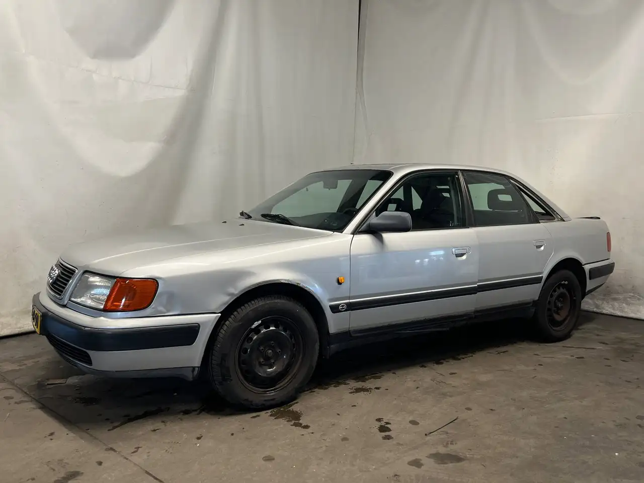 Audi 100 2.3 E - Motor Loopt Onregelmatig - Schade, foto 2