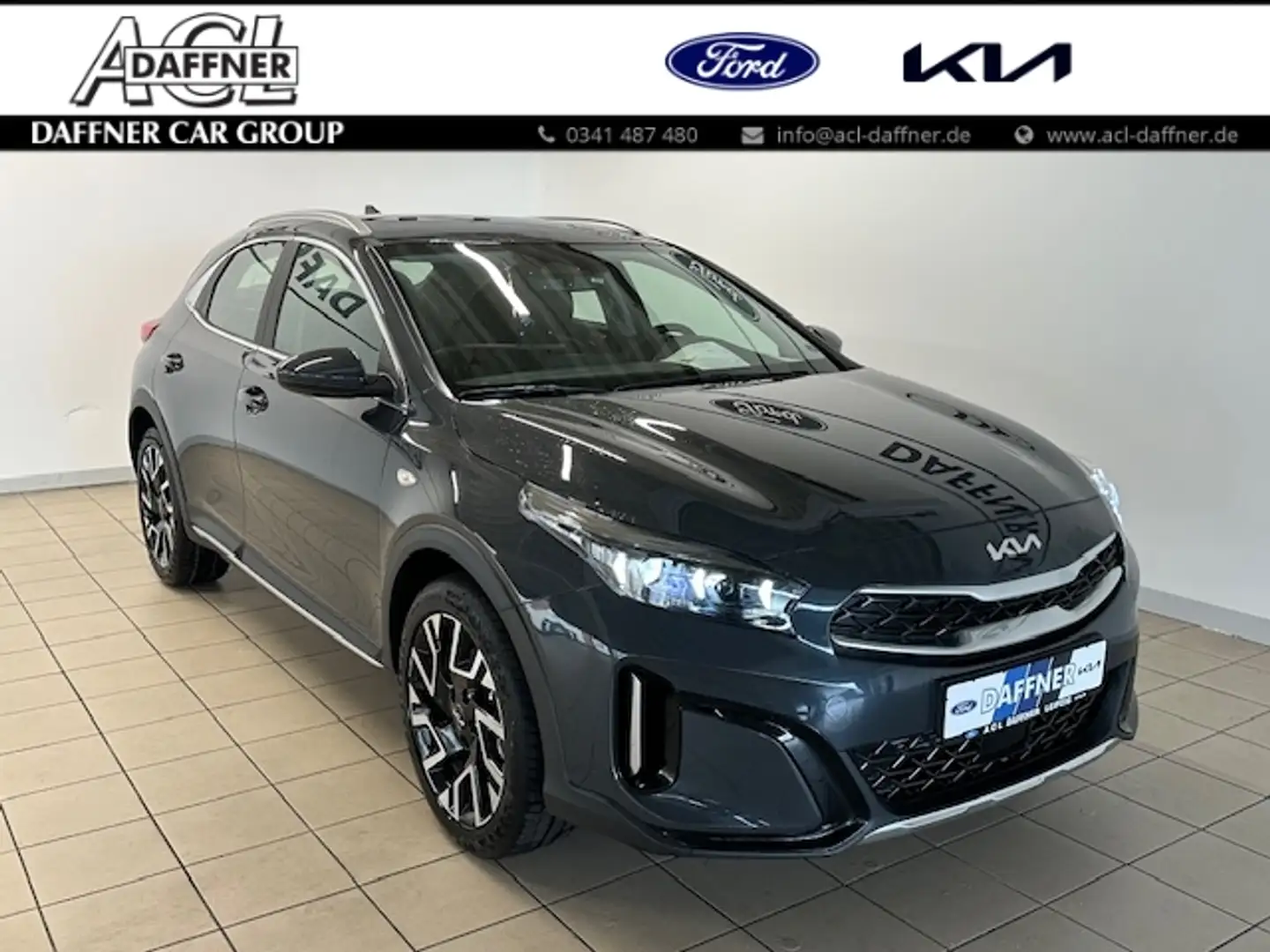 Kia XCeed Vision 1.5 T-GDI LED Kamera Spurhalteass. Grau - 1