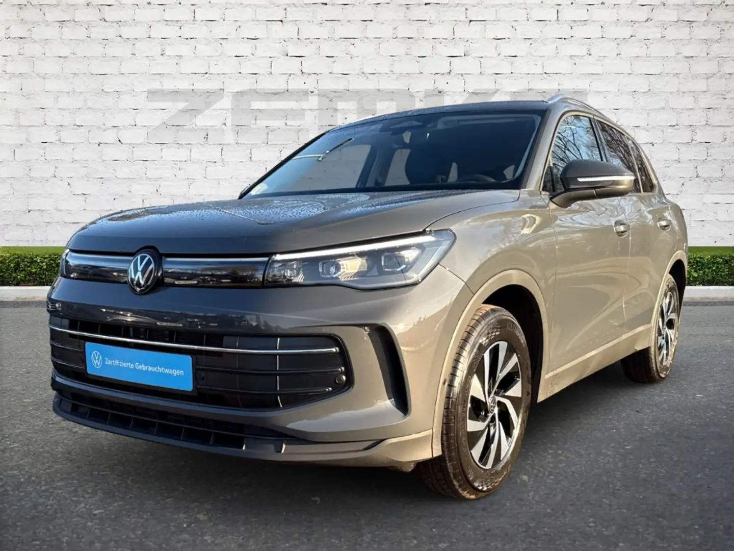 Volkswagen Tiguan 1.5 eTSI DSG Life Navi Digitales Cockpit LED Dyn. Grau - 1