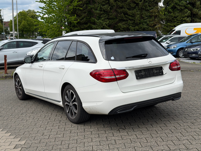 Mercedes-Benz C 250 C 250 CGI Avantgarde ~LED~Navi~Kamera~AHK~Autom — photo 5
