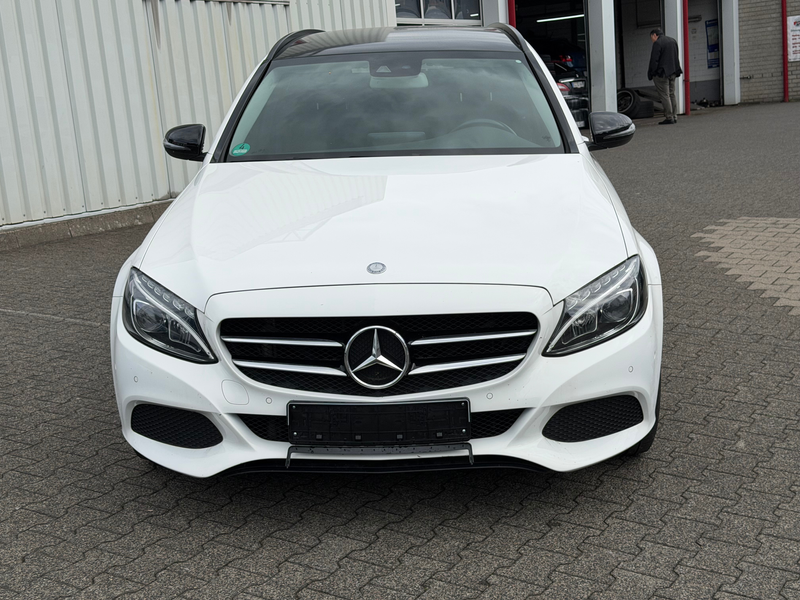 Mercedes-Benz C 250 C 250 CGI Avantgarde ~LED~Navi~Kamera~AHK~Autom — photo 3
