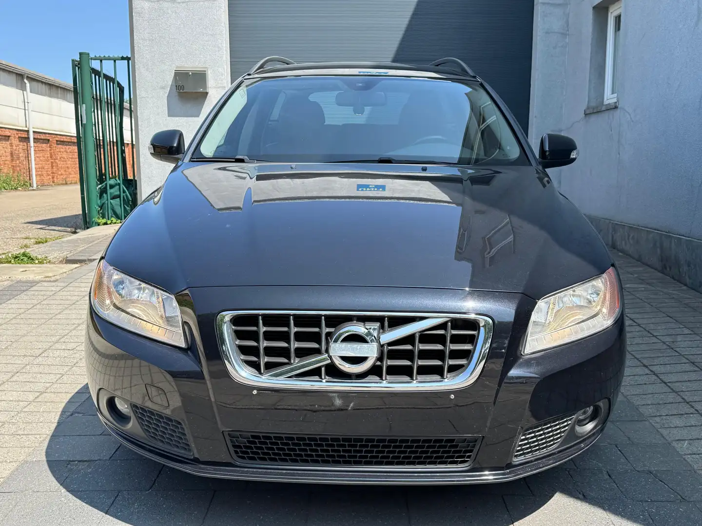 Volvo V70 V70 2.5T 2010 MET 59000 KM EERSTE EIGENAAR Zwart - 2