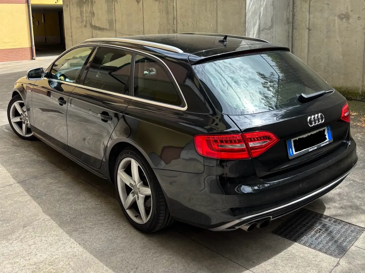 Audi A4 2.0 TDI S-LINE 177CV (130KW) BUSINESS PLUS Nero - 2