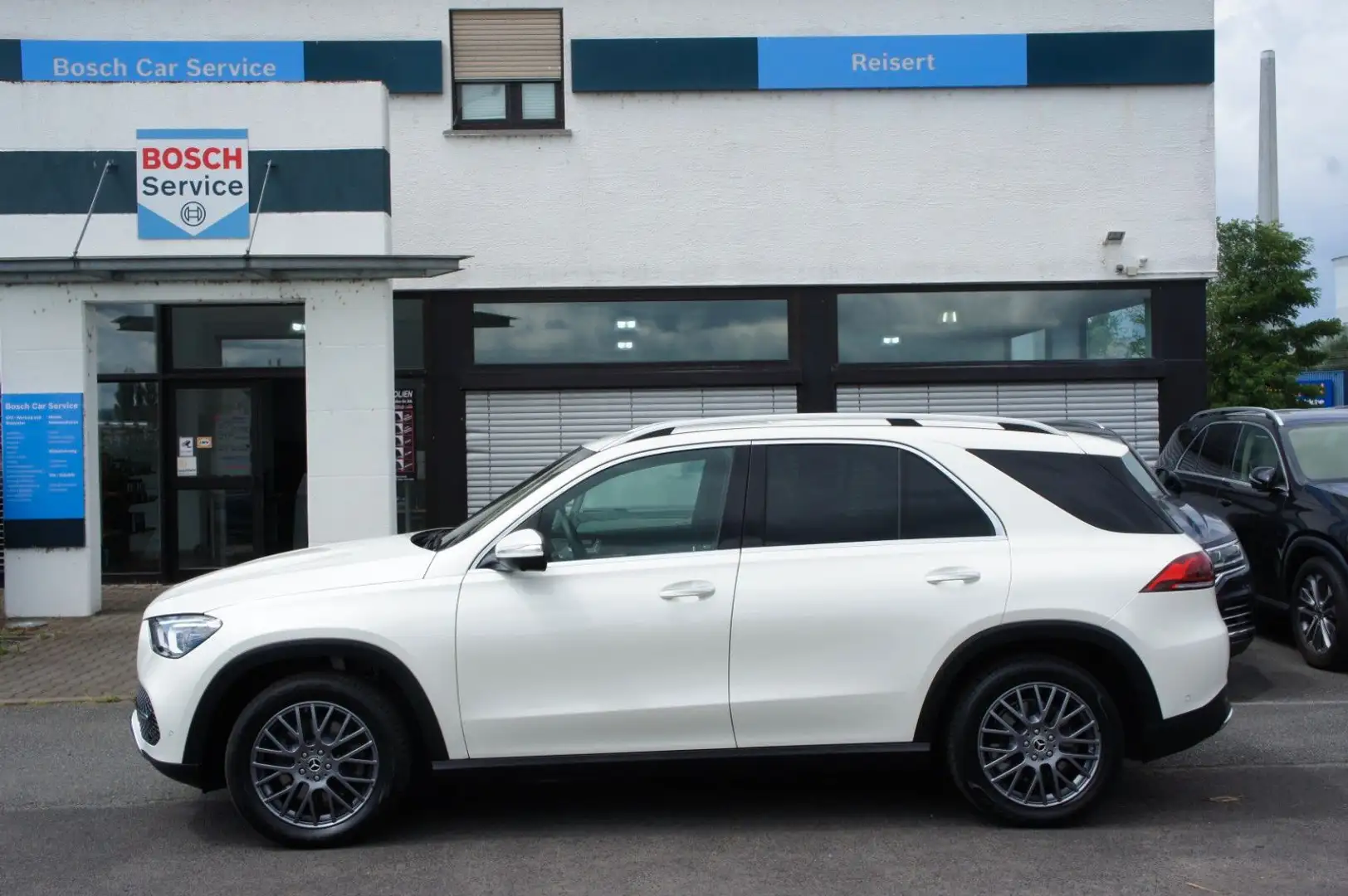 Mercedes-Benz GLE 300 d 4M Exclusive*ACC*AIR*AHK*BUR*HUD*STDHZG Weiß - 2