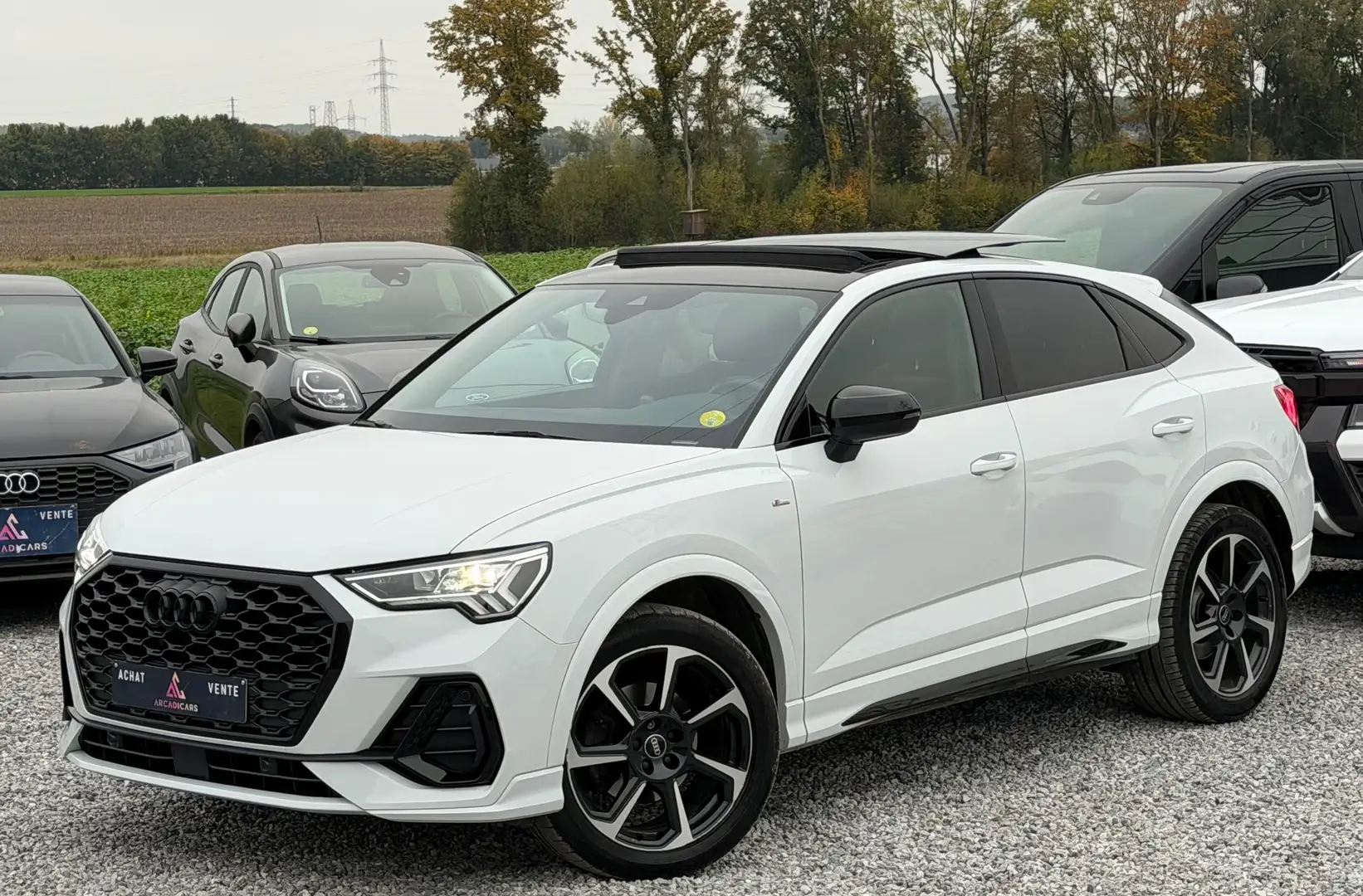 Audi Q3 3x S-line - Toit pano - Virtual cockpit - Led Wit - 1