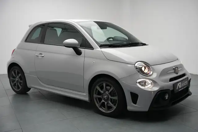 Abarth 595 view 5
