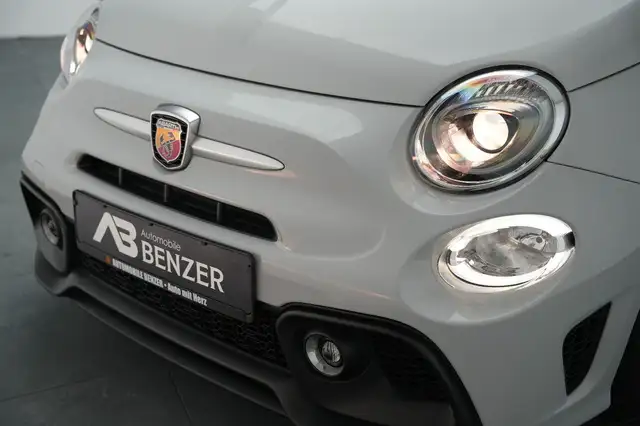 Abarth 595 view 11