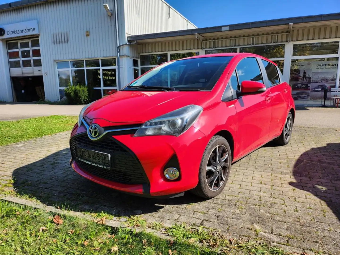 Toyota Yaris 1.33 VVT-i S Rot - 1
